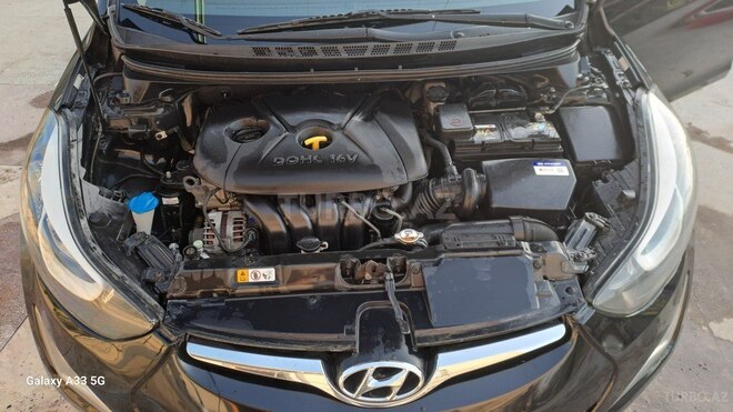 Hyundai Elantra-6