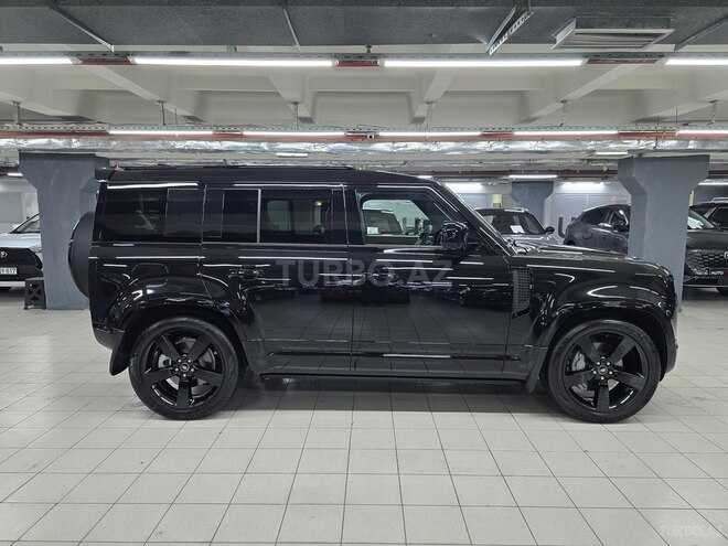 Land Rover Defender-8
