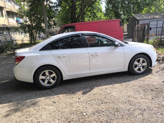 Chevrolet Cruze-3