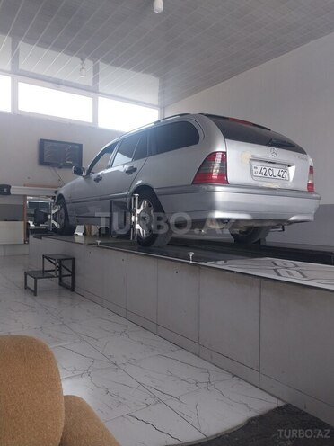Mercedes C 220-6