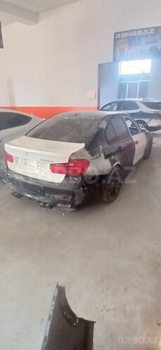 BMW 330-4
