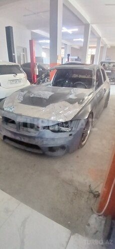 BMW 330-3