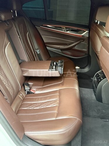 BMW 530-8