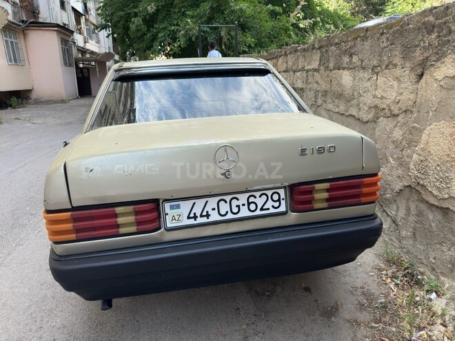 Mercedes 190-4
