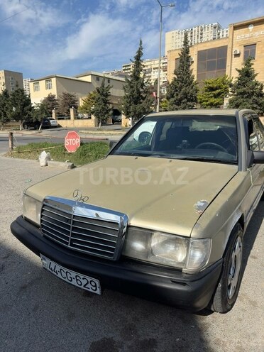 Mercedes 190-7