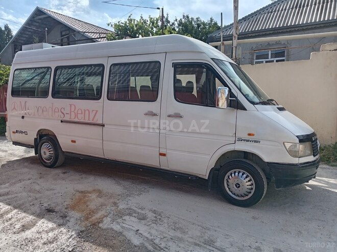 Mercedes Sprinter 208-4