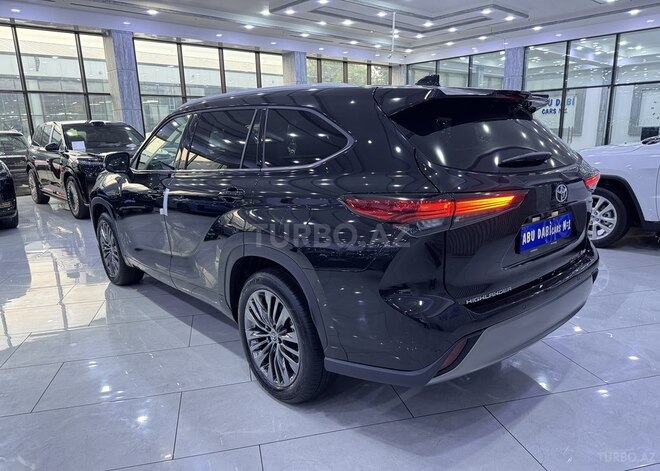 Toyota Highlander-6