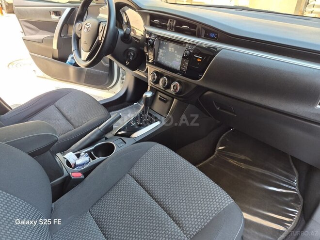 Toyota Corolla-4