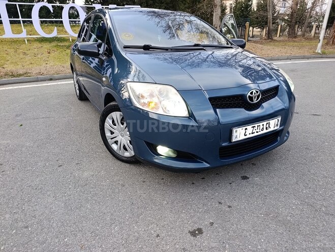 Toyota Auris-14