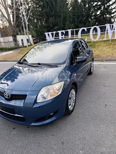Toyota Auris-5
