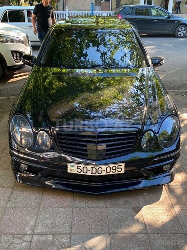 Mercedes E 200-1