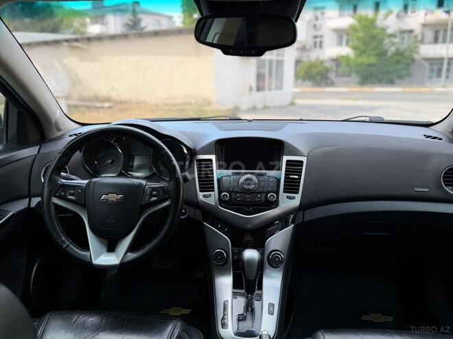 Chevrolet Cruze-15