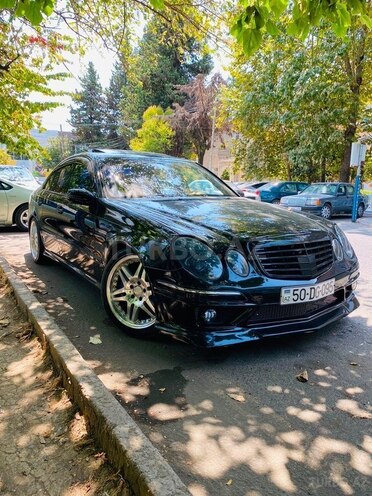 Mercedes E 200-2