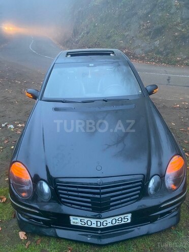 Mercedes E 200-10