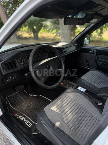 Mercedes 190-7