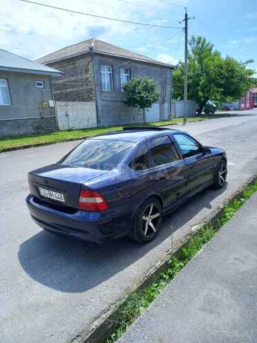 Opel Vectra-5