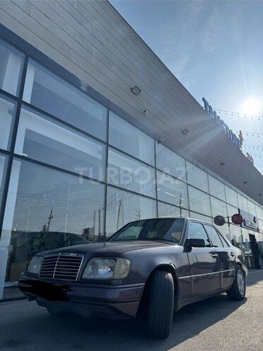 Mercedes 220 E-3