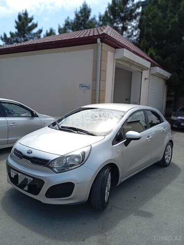 Kia Rio-14