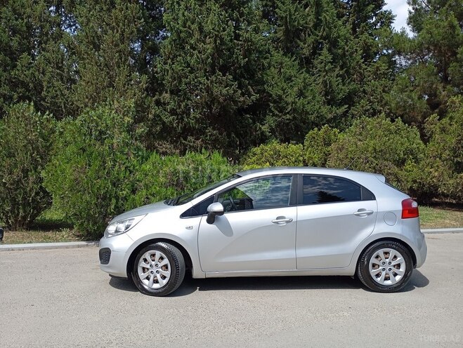 Kia Rio-7