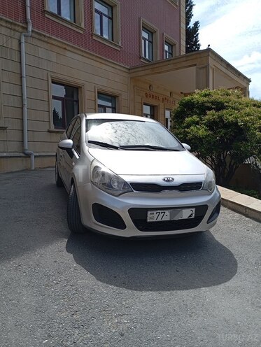 Kia Rio-1