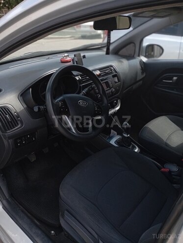 Kia Rio-20