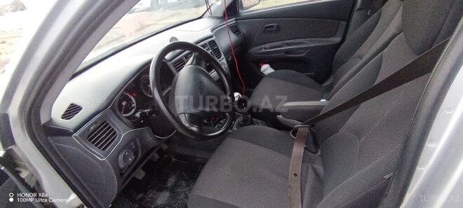 Kia Rio-12