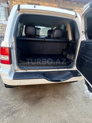 Mitsubishi Pajero io-12