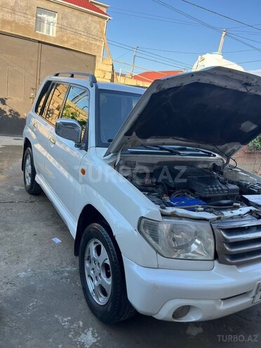 Mitsubishi Pajero io-3