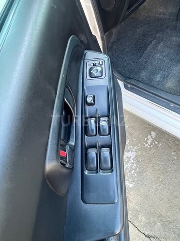 Mitsubishi Pajero io-11