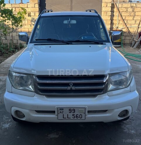 Mitsubishi Pajero io-1
