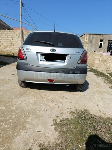 Kia Rio-4