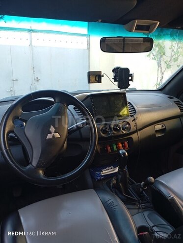 Mitsubishi L200-3