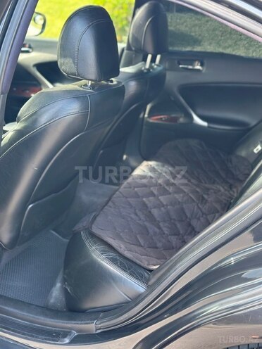 Lexus IS 250-10