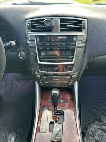 Lexus IS 250-14