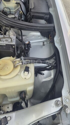 Mercedes E 240-18