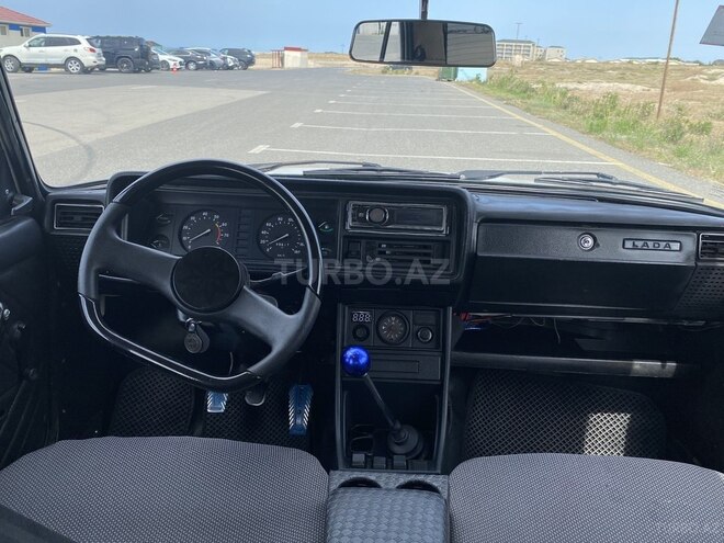 LADA (VAZ) 2107-2