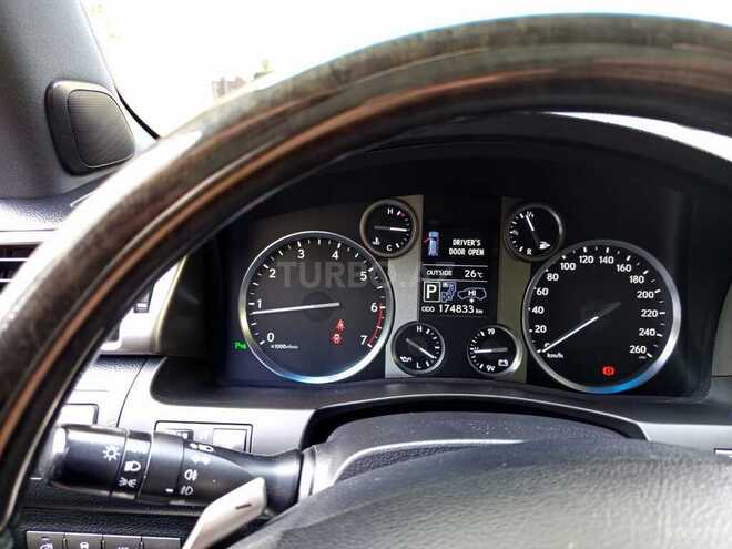 Lexus LX 570-3