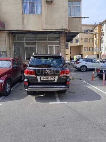 Lexus LX 570-8