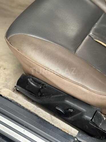 Mercedes E 200-9