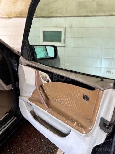 Mercedes E 200-14