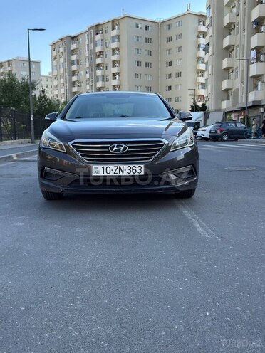 Hyundai Sonata-1
