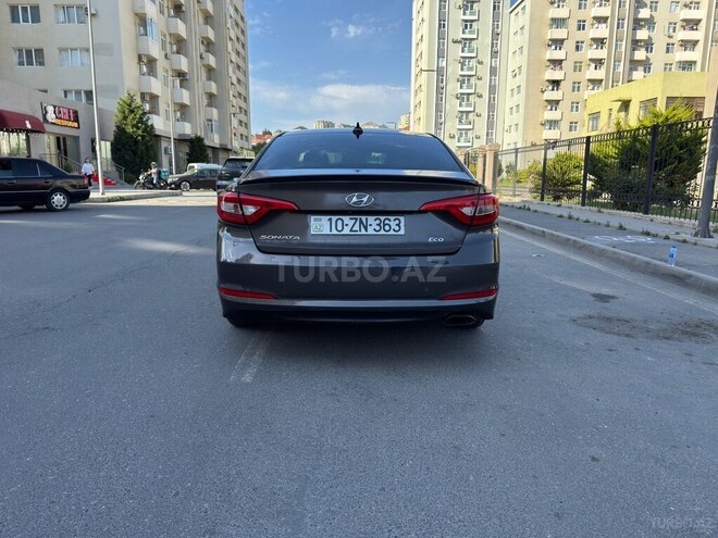 Hyundai Sonata-3