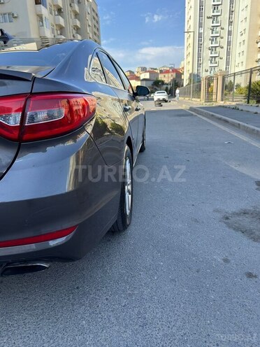 Hyundai Sonata-6