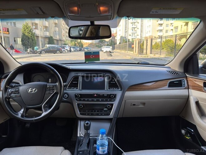 Hyundai Sonata-10