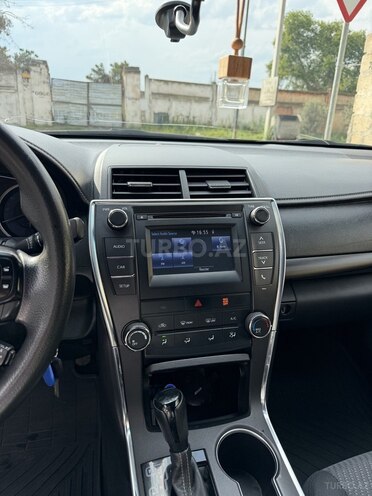 Toyota Camry-5