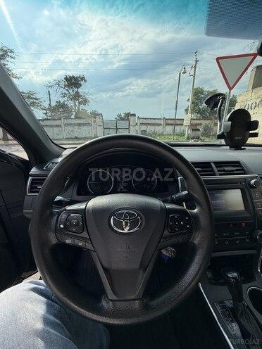 Toyota Camry-7
