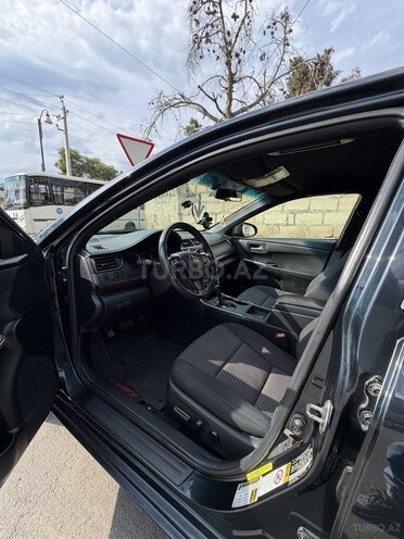 Toyota Camry-6