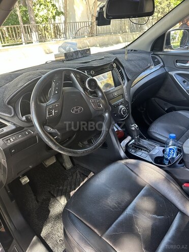 Hyundai Santa Fe-3