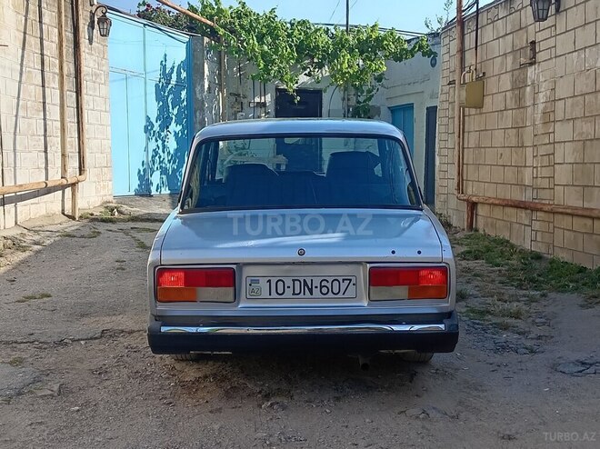 LADA (VAZ) 2107-4