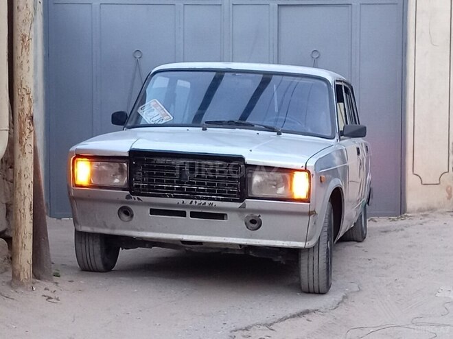 LADA (VAZ) 2107-8